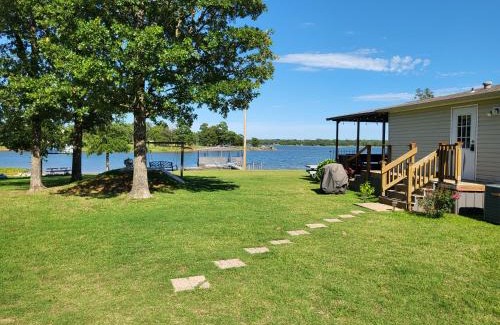 Shawnee House | Cute Shawnee Twin Lakes home sleeps 10&has it all!
