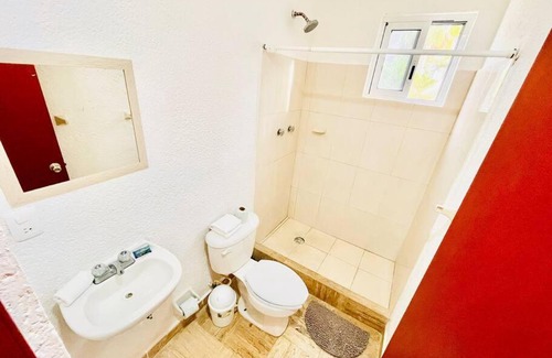 Zona Hotelera Apartment | Cute studio in Hotel Zone,easy move location Gre301b