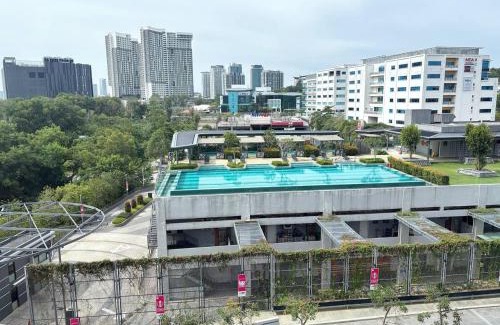 Cyberjaya Apartment | CyberLux Escape I Netflix I WiFi I Kanvas Soho