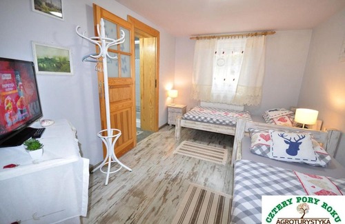 Jezow Sudecki House | Cztery Pory Roku