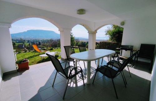 Szigliget House | Délibáb Vendégház