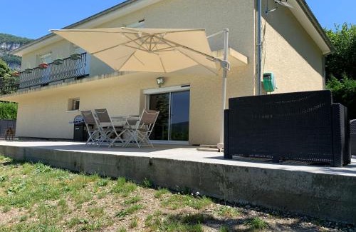 Champagneux Apartment | Dépendance chaleureuse et calme