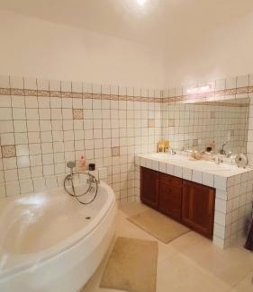 Ampuis Bed & Breakfast | Dépendance cocooning de bon standing Ampuis