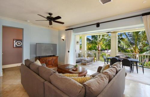 Poipu Villa | D211 Second Floor 3-bedroom Poolside Lanai