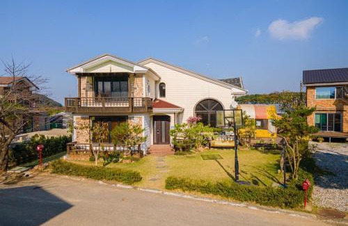 Ansan Villa | Daebudo Siesta Pension