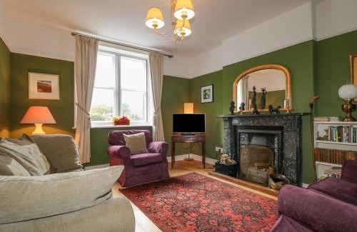 Lorton House | Dale House
