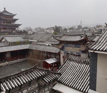 Dali Ancient Town Hotel | Dali Wenshuo Ancient City Center Private Courtyard Hotel
