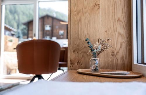 Saas Almagell Apartment | Dalias Ferienparadies Apartment ENZIAN - Studio ALPENROSE