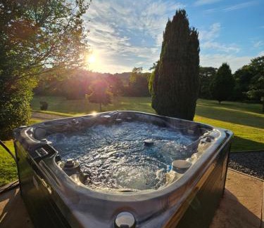 Exebridge Apartment | Damsel lodge, Lakeside lodges