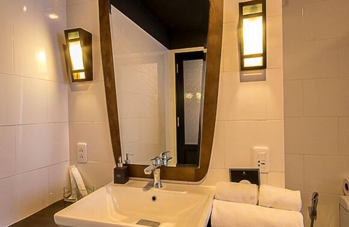Vinh Trung Hotel | Danang Boutique Hotel