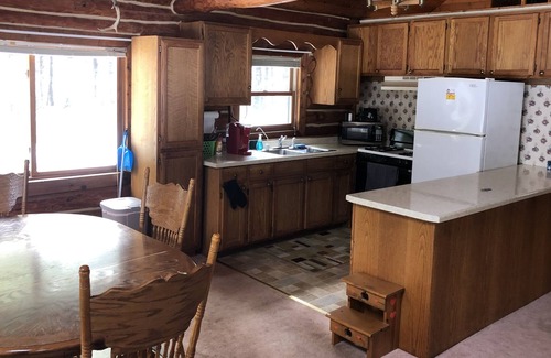 Danbury Cabin | Danbury log cabin