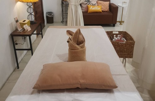 Angeles City Hotel | Dancenter Boss Hotel Near Clark International Airport