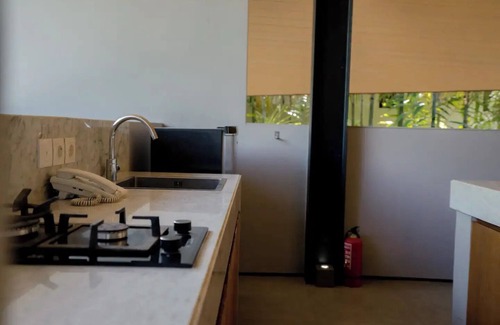 Kampial Villa | Dancing Haca Villa - 2BR with Public Pool 15nn