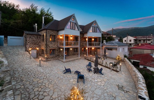 Karpenisi Ski Chalet | Dandy Villas Karpenisi- Snowflake Private & Lux 3story Chalet - The Snowy Heaven