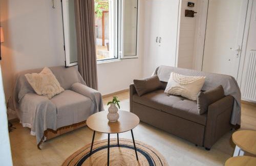 Keri Village House | Daniela Village House