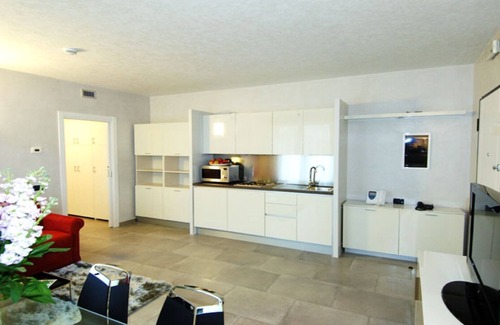 Mantua House | Dante Residence Apartment 1