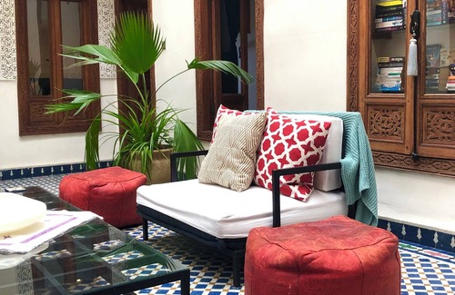 Zekkak Er Roumane House | DAR 47 | renovated medina house | live-in housekeeper | breakfast included