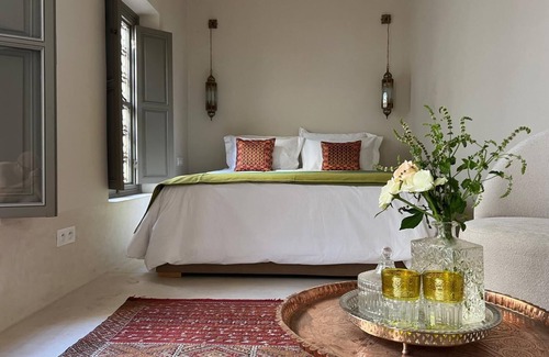 Riad Zitoun Jdid House | Dar Madjoul - Luxury 4-bedroom Riad in Marrakech with Pool and AC