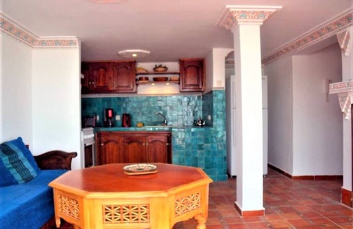 Safi Apartment | "Dar Stah": apartment with terrace overlooking the sea and port.