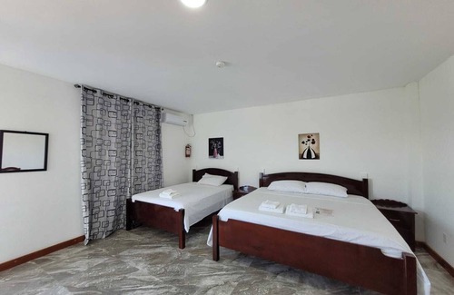 Orange Walk Hotel | Day & Night Hotel