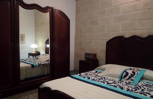 Old Havana Hotel | Dayami mas Alberto HABANA VIEJA