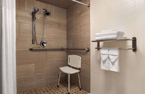 Allentown Hotel | Days Hotel by Wyndham Allentown Airport/Lehigh Valley