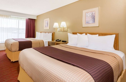 Staunton Hotel | Days Inn by Wyndham Staunton