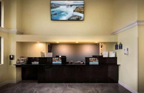 Wayne Hotel | Days Inn by Wyndham Wayne