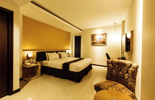 Bandung Hotel | Dbest Hotel Pasar Baru Bandung