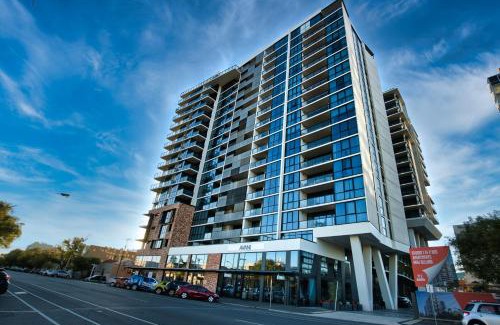 Adelaide Central Business District Apartment | DC vs Marvel Theme ft Arcade Machine Pool Gym Sauna BBQ
