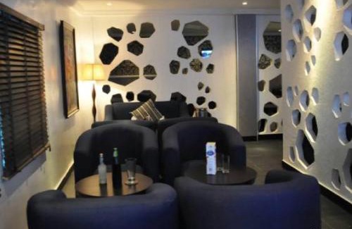 Yenagoa Cabin | De Brass Suites Hotel - Deluxe