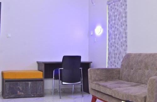 Oshodi-Isolo Apartment | DE PALACE CHAMBERS