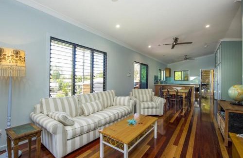 Arcadia House | Debs Shed