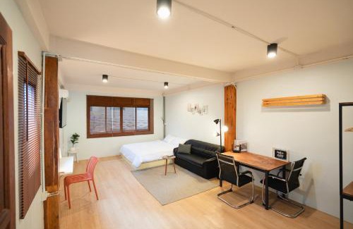 Bang Sue Apartment | Dec Room at Shine Haus BangSue