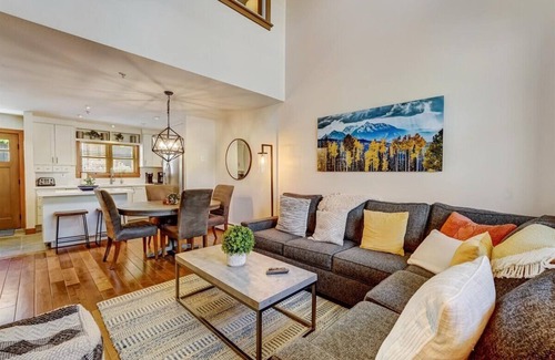 Deer Valley House | Deer Valley- 2 Bed- Greyhawk- Sleeps 8