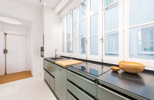 Golden Triangle of Art Apartment | Delicias | Designer 2 bedroom apartment in Atocha