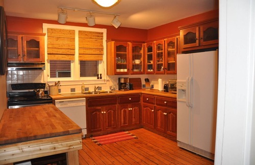 Charlottetown House | Delightful, Family Friendly, Heritage, Urban Home Near All Amenities,