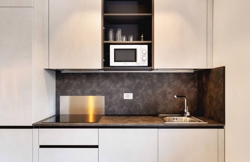 Saragozza-Porto Apartment | Delightful one bedroom apartment particularly welcoming, with attention to detail and very bright. It has all the necessary comforts.Located in front of the Maggiore hospital, you can easily reach the historic center, the station, the airport and the Uni