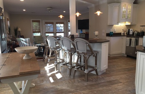 Spring Lake House | Delightful! SPR.LK Private-Yard Family-Friendly - Book Now Summer '26 & Save!