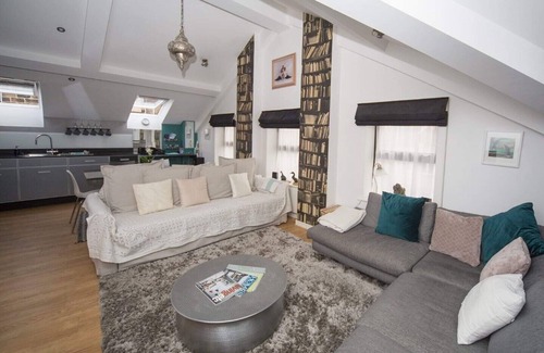 Harrogate City Centre Apartment | Delightful, stylish penthouse apartment in the heart of Harrogate