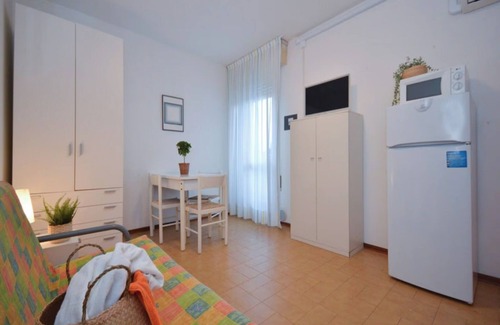 Bibione Pineda Apartment | Delightful two room apartment in a building close to the beach