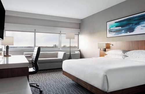 Iselin Hotel | Delta Hotels by Marriott Woodbridge