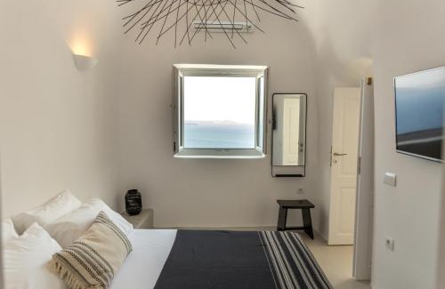 Oia Apartment | Delta Suites