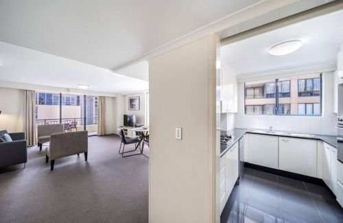 Surry Hills Apartment | Deluxe 2 Bedroom Apartment @ Castlereagh Street, Sydney CBD