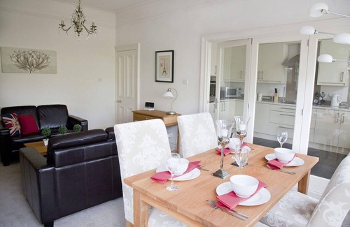 Harrogate Apartment | Deluxe 2 bedroom apartment