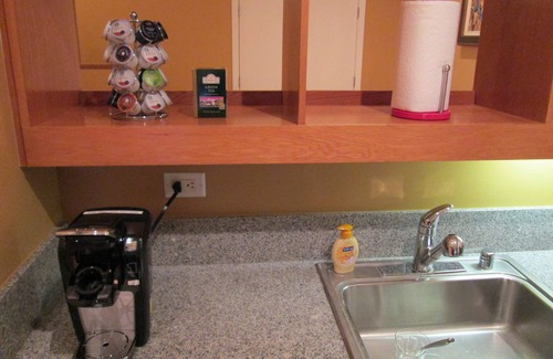 The Villas Condo | Deluxe Condo Conveniently Located In San Jose Upscale Santana Row Neighborhood