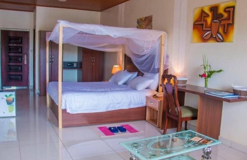 Kibuye House | Deluxe Double Room with stunning view on the lake