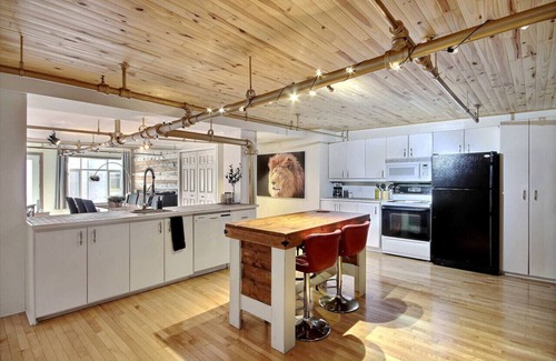 Saint-Roch Condo | Deluxe Estate/Two in One Downtown Québec City