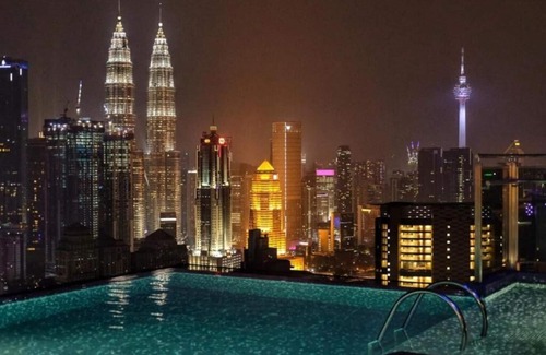Malaysian Police Training Centre Apartment | Deluxe King Suite with Garden View 20