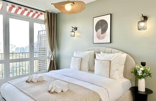 13th Arrondissement Apartment | Deluxe location in Place d'Italie